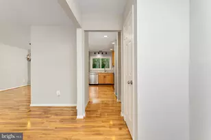 13506 Glendundee Dr, Herndon, VA 20171 - Photo 6