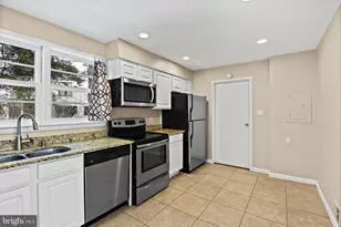 6926 Whitehall Pl, McLean, VA 22101 - Photo 10