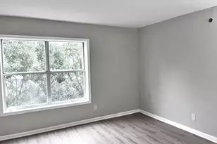 3179 Summit Square Dr, Oakton, VA 22124 - Photo 12