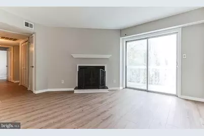 3179 Summit Square Drive #2-E6, Oakton, VA 22124 - Photo 6