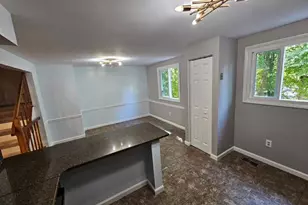 8135 Loving Forest Ct, Springfield, VA 22153 - Photo 4