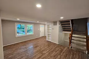 8135 Loving Forest Ct, Springfield, VA 22153 - Photo 2