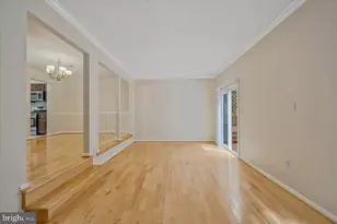 7177 Lake Cove Dr, Alexandria, VA 22315 - Photo 16