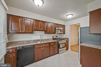 7177 Lake Cove Drive, Alexandria, VA 22315 - Photo 2