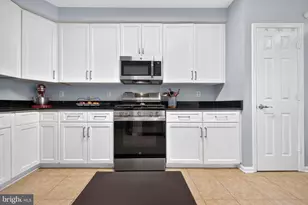 6240 Windham Hill Run, Alexandria, VA 22315 - Photo 24