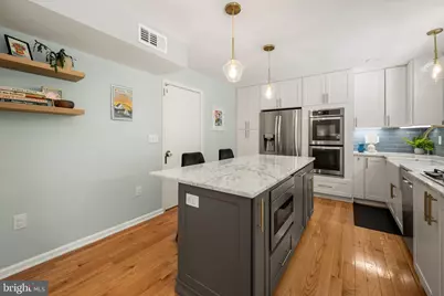 10729 Shingle Oak Court, Burke, VA 22015 - Photo 8