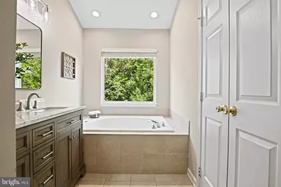 13102 Forest Mist Lane, Fairfax, VA 22033 - Photo 22