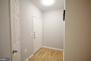 9486 Virginia Center Blvd, Vienna, VA 22181 - Photo 2