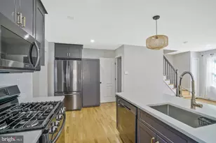 5758 Biscayne Dr, Alexandria, VA 22303 - Photo 6