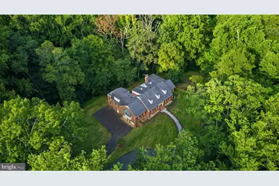 9187 Old Dominion Drive, McLean, VA 22102 - Photo 2