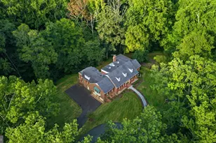 9187 Old Dominion Dr, McLean, VA 22102 - Photo 2