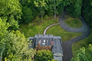 9187 Old Dominion Dr, McLean, VA 22102 - Photo 26