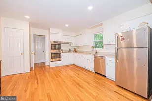 7111 Cheshire Ct, Alexandria, VA 22307 - Photo 12