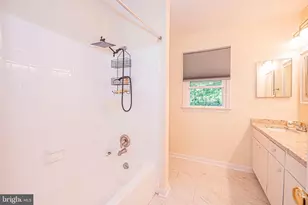 7111 Cheshire Ct, Alexandria, VA 22307 - Photo 20