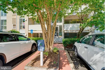 5608 Bloomfield Drive #104, Alexandria, VA 22312 - Photo 26