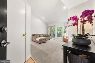 12151 Penderview Ln, Fairfax, VA 22033 - Photo 1