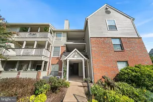 12151 Penderview Ln, Fairfax, VA 22033 - Photo 22