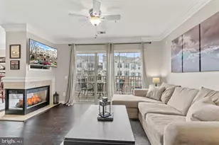 7009 Metropolitan Pl, Falls Church, VA 22043 - Photo 2