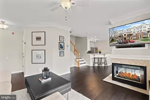 7009 Metropolitan Pl, Falls Church, VA 22043 - Photo 4