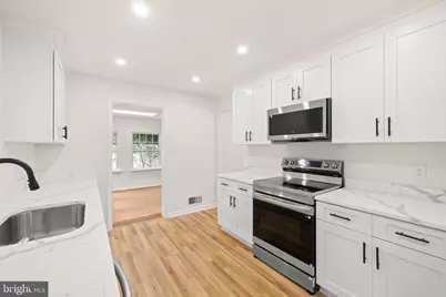 9002 Teddy Rae Court, Springfield, VA 22152 - Photo 12