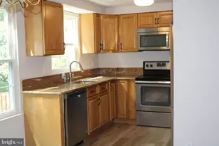 14613 Olde Kent Rd, Centreville, VA 20120 - Photo 14