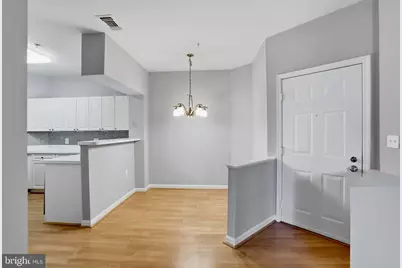 2110 Highcourt Lane #202, Herndon, VA 20170 - Photo 8