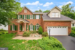 13830 Laurel Rock Ct, Clifton, VA 20124 - Photo 2