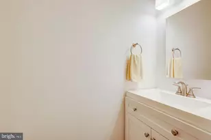 6295 Hillary Ct, Alexandria, VA 22315 - Photo 6