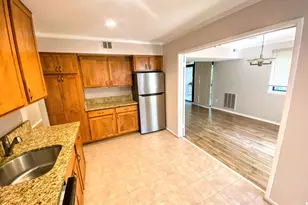 1646 Parkcrest Cir, Reston, VA 20190 - Photo 4