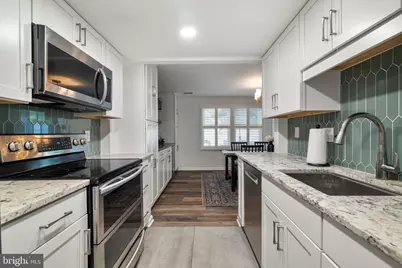 1536 Twisted Oak Drive, Reston, VA 20194 - Photo 6