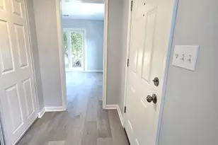 9640 Hagel Cir, Lorton, VA 22079 - Photo 2