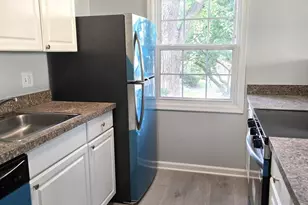 9640 Hagel Cir, Lorton, VA 22079 - Photo 4
