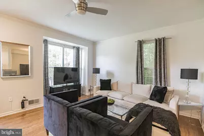 8320 Sanderling Way #40, Lorton, VA 22079 - Photo 4