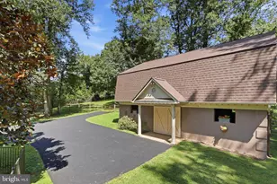 7725 Wyckland Ct, Clifton, VA 20124 - Photo 12