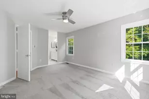 8108 Clifforest Dr, Springfield, VA 22153 - Photo 12