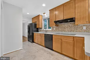 6905 Huntsman Blvd, Springfield, VA 22153 - Photo 8