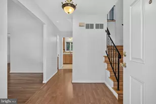 6905 Huntsman Blvd, Springfield, VA 22153 - Photo 2