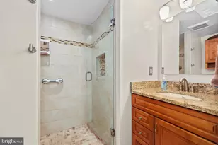 3025 Barden Oaks Ct, Oakton, VA 22124 - Photo 10
