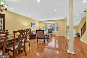 6888 Kerrywood Cir, Centreville, VA 20121 - Photo 8