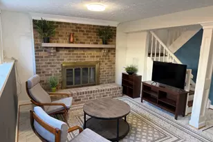 5572 Glasgow Woods Ct, Fairfax, VA 22032 - Photo 6