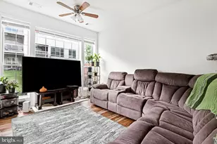 8202 Catbird Cir, Lorton, VA 22079 - Photo 18