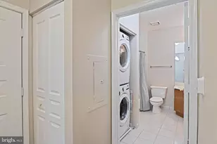 2204 Westcourt Ln, Herndon, VA 20170 - Photo 12