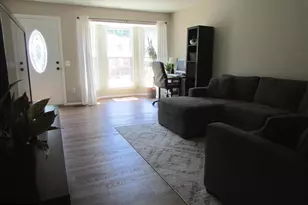 14840 Lynhodge Ct, Centreville, VA 20120 - Photo 4