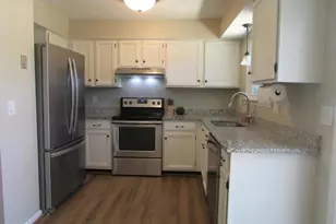 14840 Lynhodge Ct, Centreville, VA 20120 - Photo 8