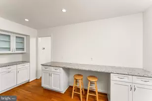 1808 Golf View Ct, Reston, VA 20190 - Photo 10