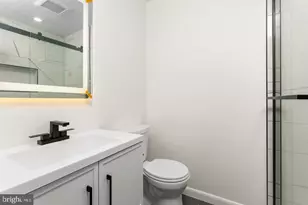 1808 Golf View Ct, Reston, VA 20190 - Photo 18