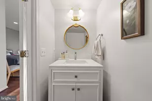 1122 Cypress Tree Pl, Herndon, VA 20170 - Photo 6