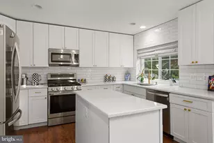 1122 Cypress Tree Pl, Herndon, VA 20170 - Photo 16