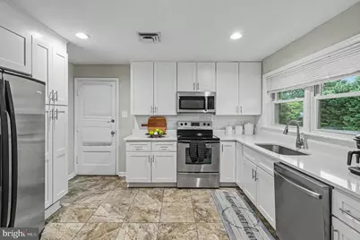 8714 Duvall Street, Fairfax, VA 22031 - Photo 6