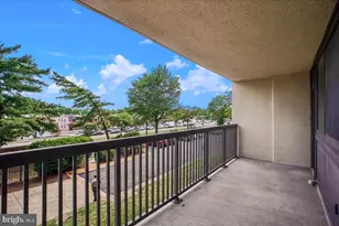 5501 Seminary Rd, Falls Church, VA 22041 - Photo 16
